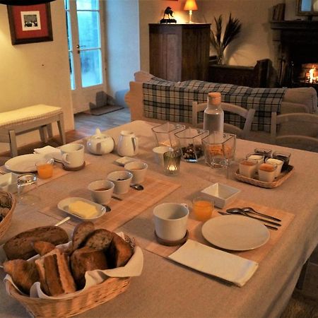 Les Chambres Du Logis Du Chatelier Bressuire Buitenkant foto