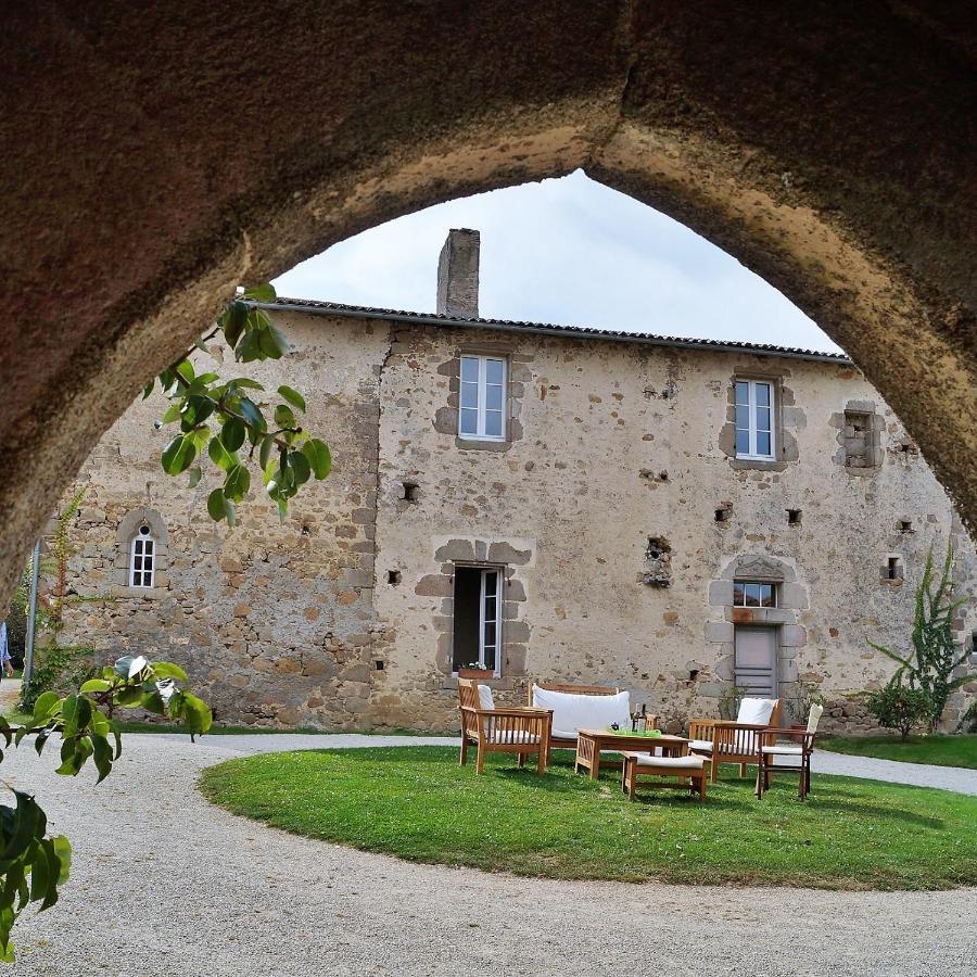 Les Chambres Du Logis Du Chatelier Bressuire Buitenkant foto