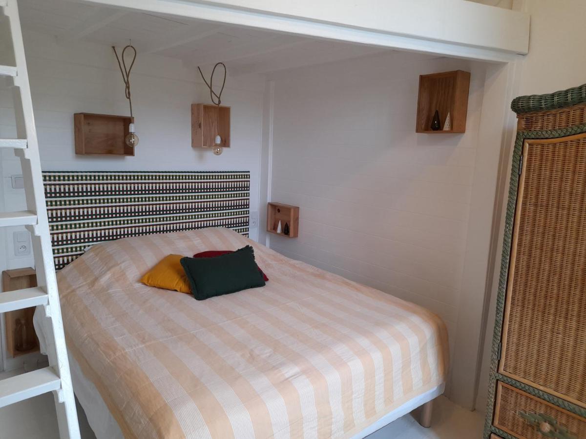 Les Chambres Du Logis Du Chatelier Bressuire Buitenkant foto